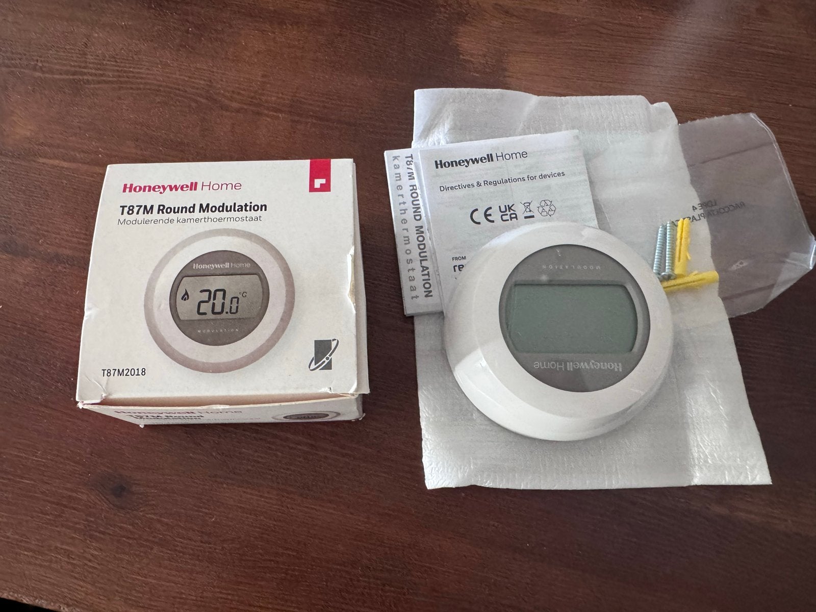 Honeywell Home T87M Round Modulation Kamerthermostaat, Doe-het-zelf en Verbouw, Ophalen of Verzenden, Slimme thermostaat, Nieuw