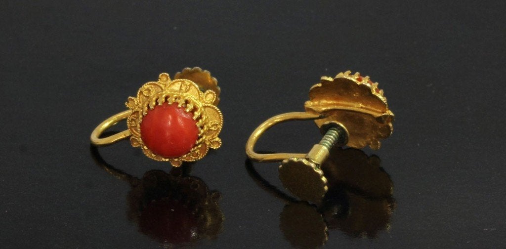 Bloedkoraal 14k gouden fraai set oorbellen dames vintage, Verzenden, Goud, Oorbellen, Met edelsteen