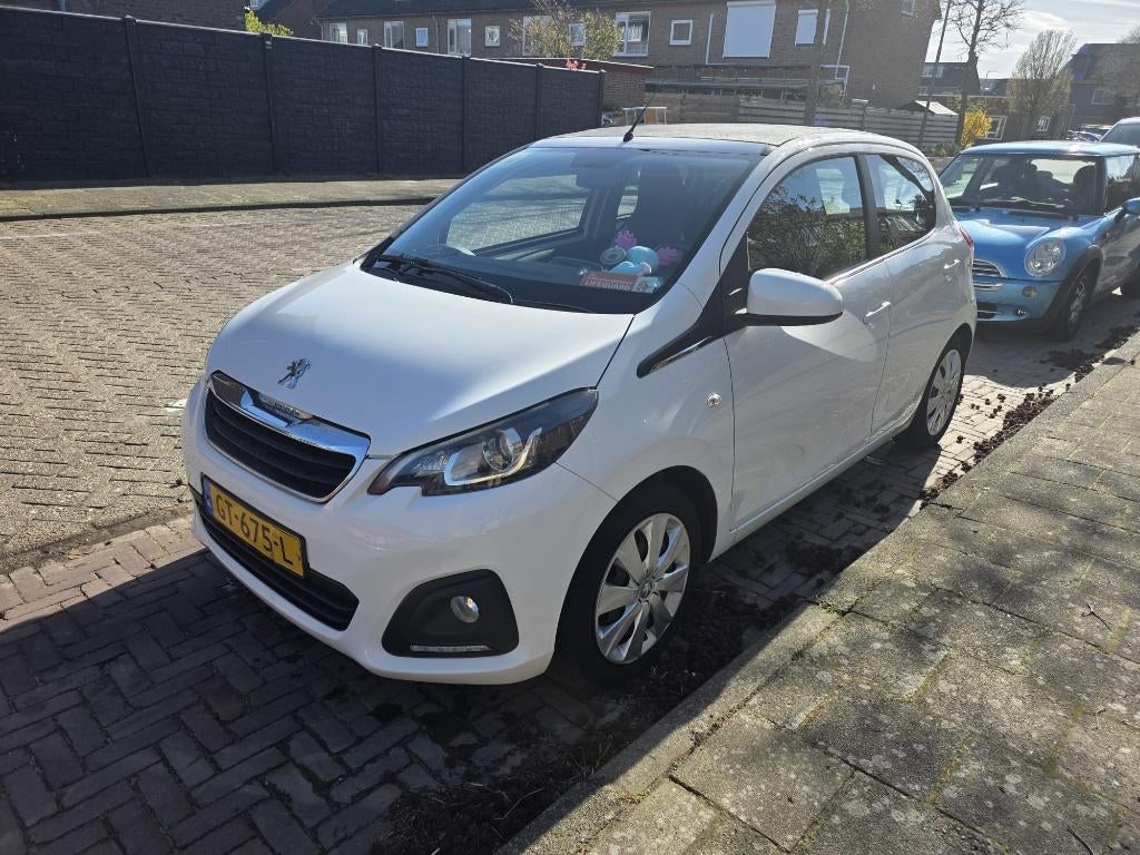 Peugeot 108 1.0 12V E-vti 51KW 5DR 2015 Wit, Auto's, Peugeot, Voorwielaandrijving, Elektrische ramen, Stof, 4 stoelen