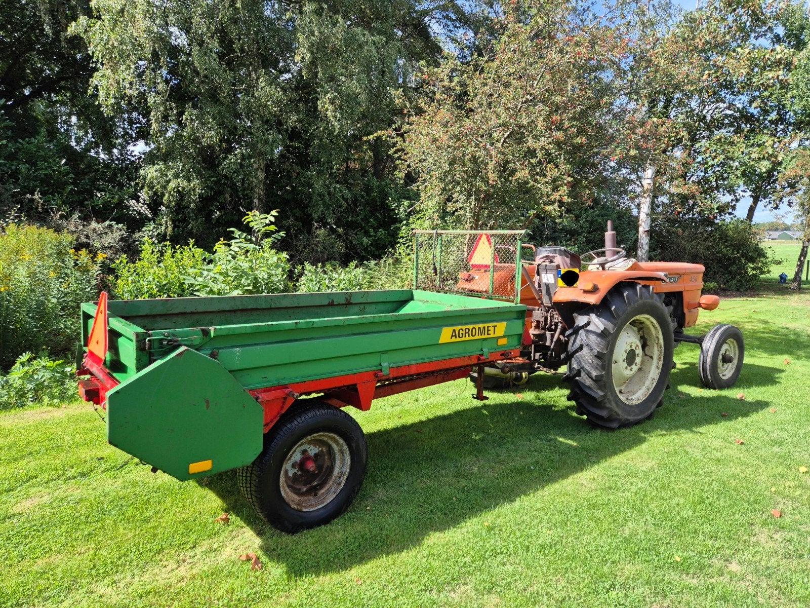 Mini mestwagen te koop met verspreider, Ophalen of Verzenden