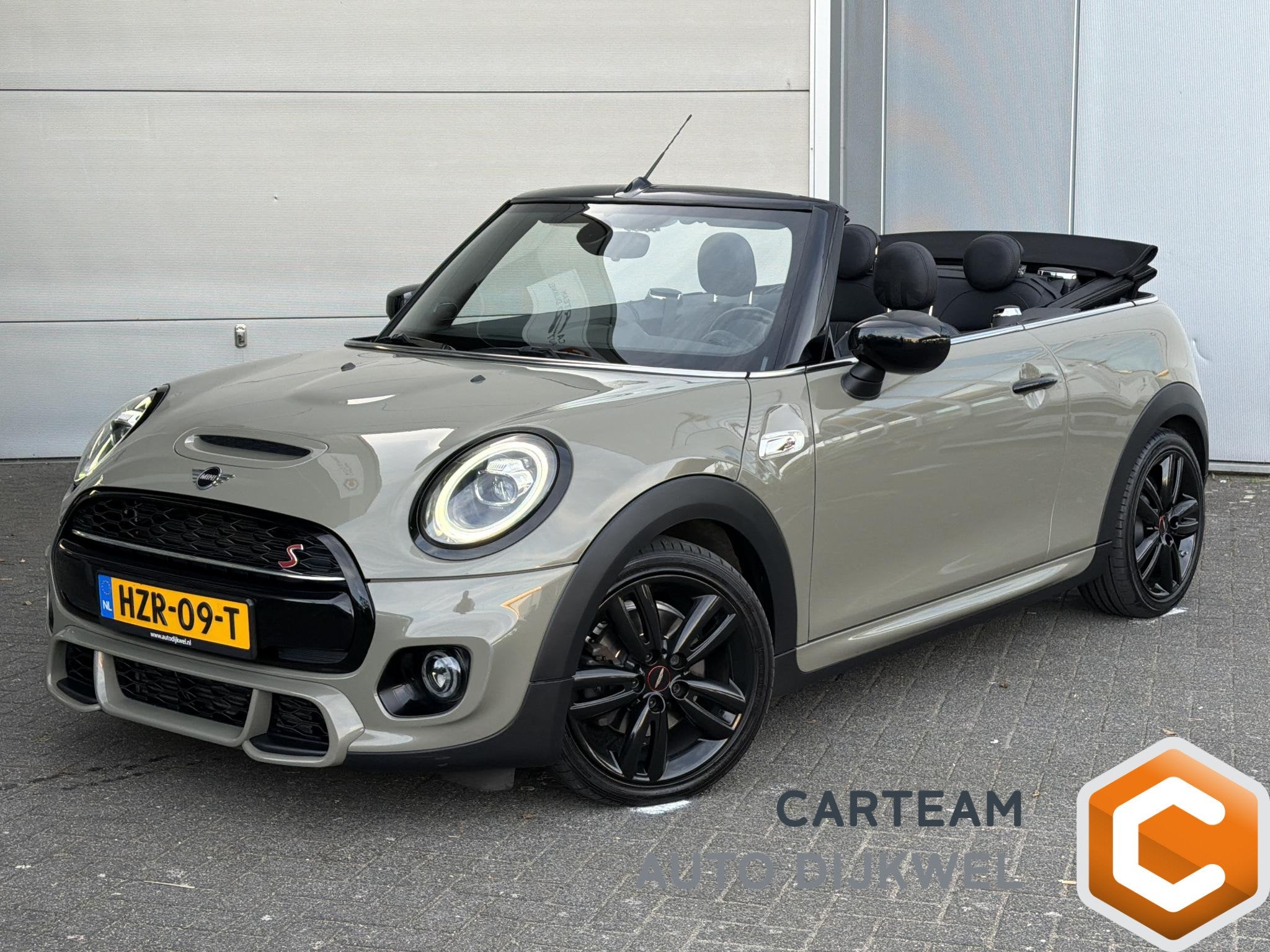 MINI Cabrio 2.0 Cooper S VERKOCHT, 1998 cc, Parkeerassistent, Gebruikt, Cabriolet