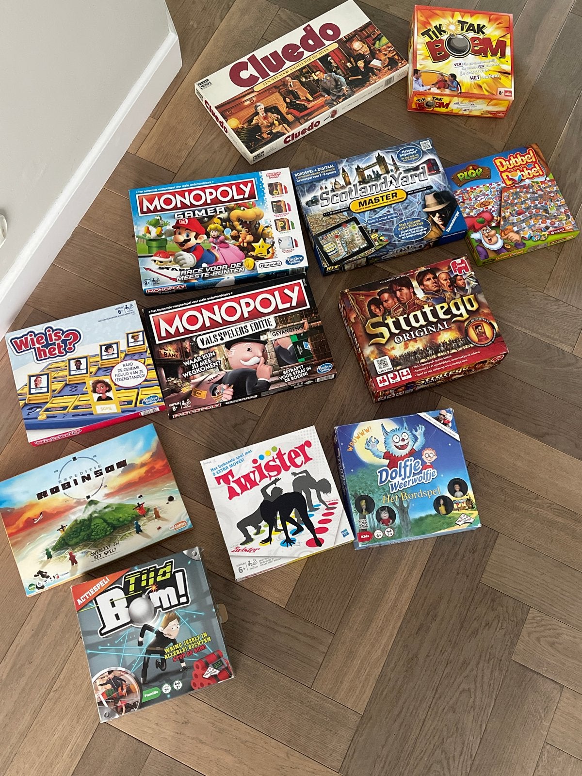 Diverse bordspellen: Cluedo, Monopoly, Stratego, Twister, Een of twee spelers, Ophalen of Verzenden, Gebruikt