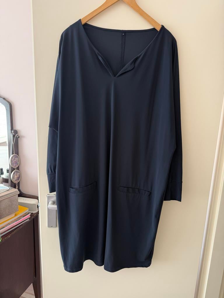 Plus Basics Jurk Donkerblauw met Steekzakken Maat 48/50, Blauw, Maat 46/48 (XL) of groter, Ophalen of Verzenden, Knielengte