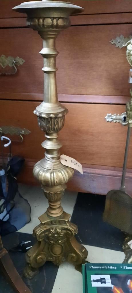 Antieke Koperen  kerk Kandelaar - Sierlijk en Robuust, Antiek en Kunst, Antiek | Kandelaars, Ophalen of Verzenden, Koper of Brons