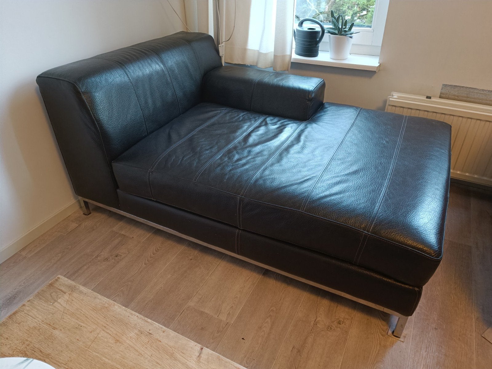 Long chaise Ikea Kramfors, Huis en Inrichting, Banken | Sofa's en Chaises Longues, Eenpersoons, Leer, Ophalen of Verzenden, Zo goed als nieuw