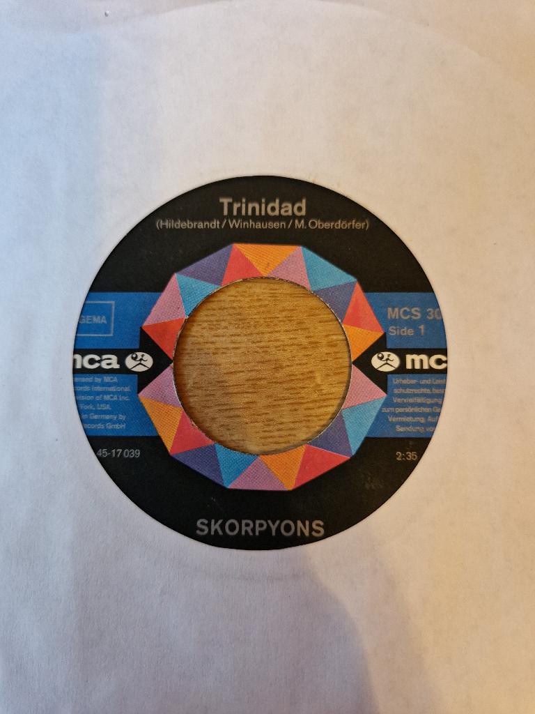 Skorpyons– Trinidad / Let's Go To The Moon, Ophalen of Verzenden, Zo goed als nieuw, Pop