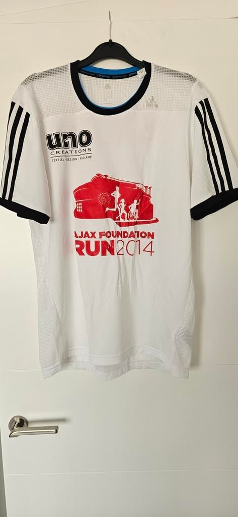 Adidas Ajax Foundation Run 2014 Crew T-shirt Maat M, Ophalen of Verzenden, Zo goed als nieuw, Ajax, Shirt