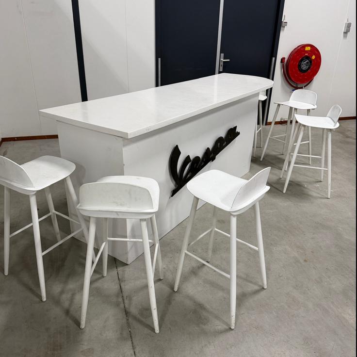 Balie / bar tafel vespa Logo, Ophalen of Verzenden, Zo goed als nieuw, Overige typen, Vespa