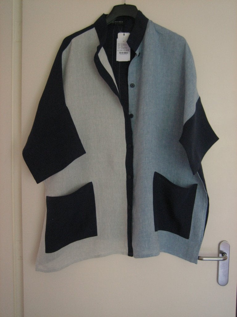 Nieuw! Zeer exclusieve linnen jas-bloes KARVINEN snazzeys, Kleding | Dames, Blouse of Tuniek, Nieuw, Karvinen, Verzenden