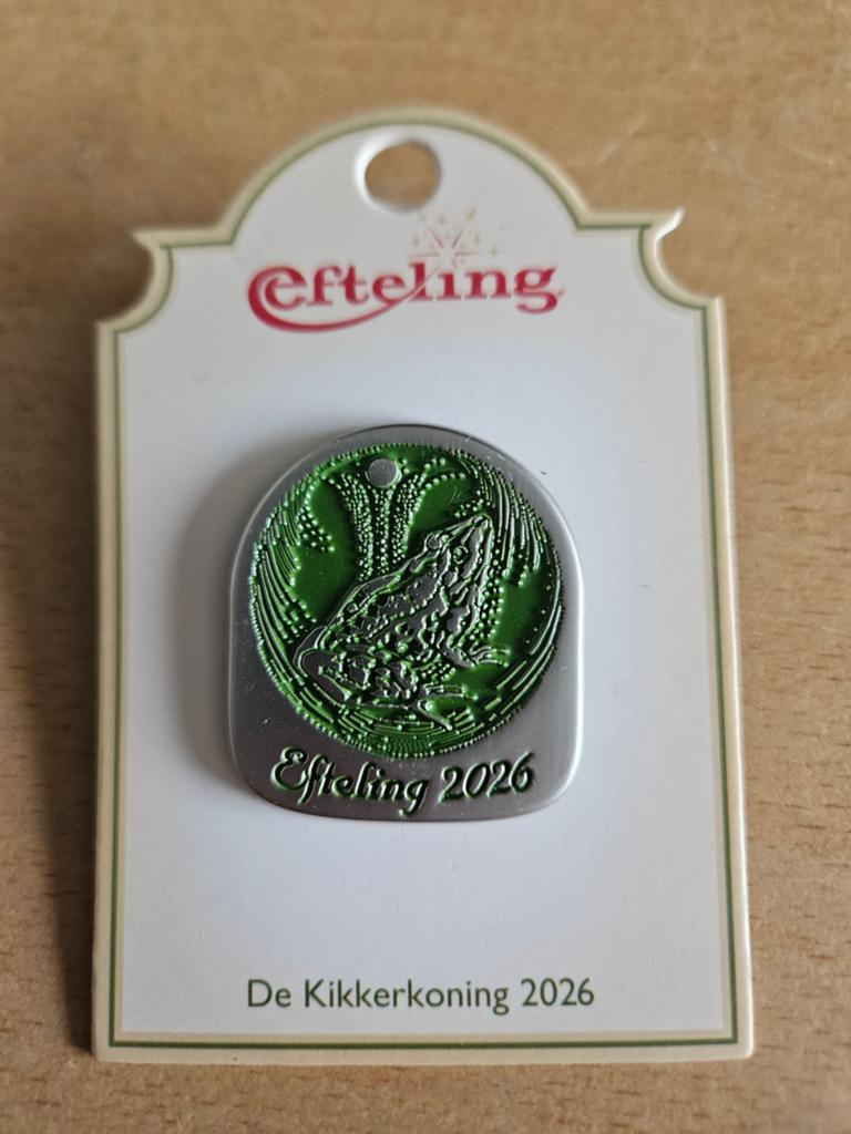 Efteling Kikkerkoning 2026 Button/Speldje Nieuw, Ophalen of Verzenden, Nieuw, Button of Speldje