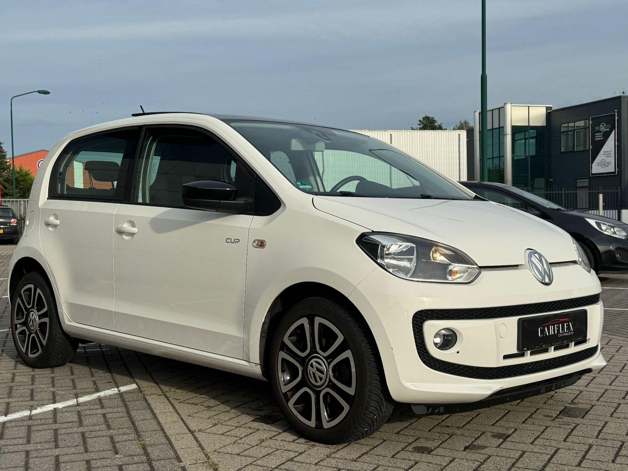 Volkswagen Up! 1.0 CUP UP! DAK/PDC/STOELVERW., Auto's, Volkswagen, Voorwielaandrijving, Euro 5, Stof, Gebruikt