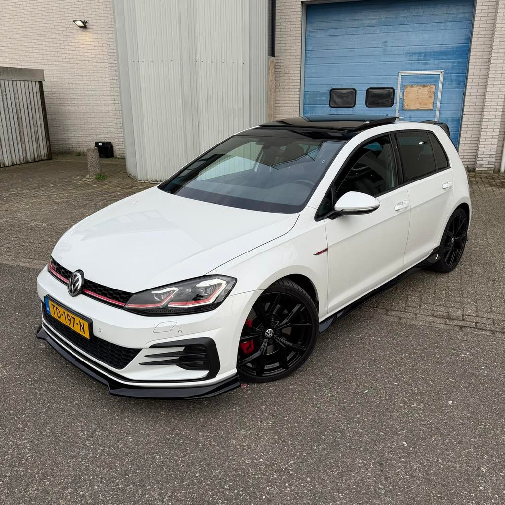 Volkswagen Golf Gti 7,5 245pk Perfomance 7-DSG 5D 2017 Wit, Auto's, Euro 5, Zwart, 4 cilinders, 1984 cc