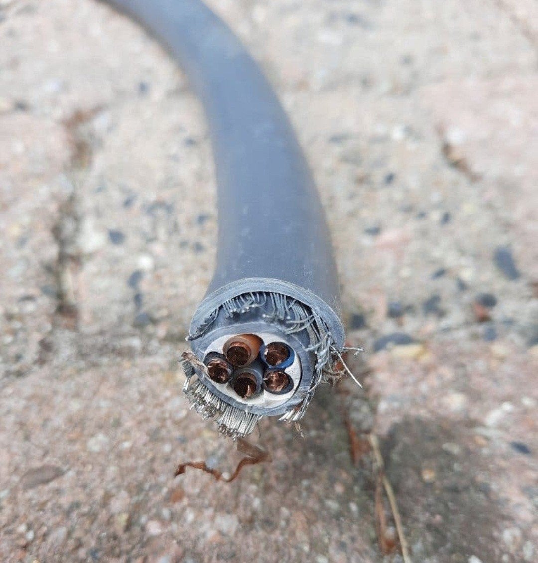 GEZOCHT Grondkabel as 5 x 2,5mm - 35 m, Ophalen of Verzenden, Kabel of Snoer