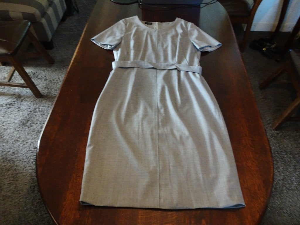ESCADA muisgrijs jurkje, Kleding | Dames, Verzenden, Maat 42/44 (L), Nieuw, Escada