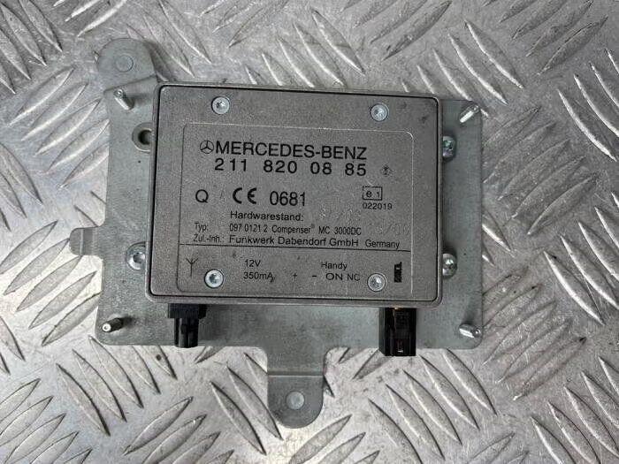 Antenne Versterker van een Mercedes ML-Klasse, Ophalen of Verzenden, Gebruikt
