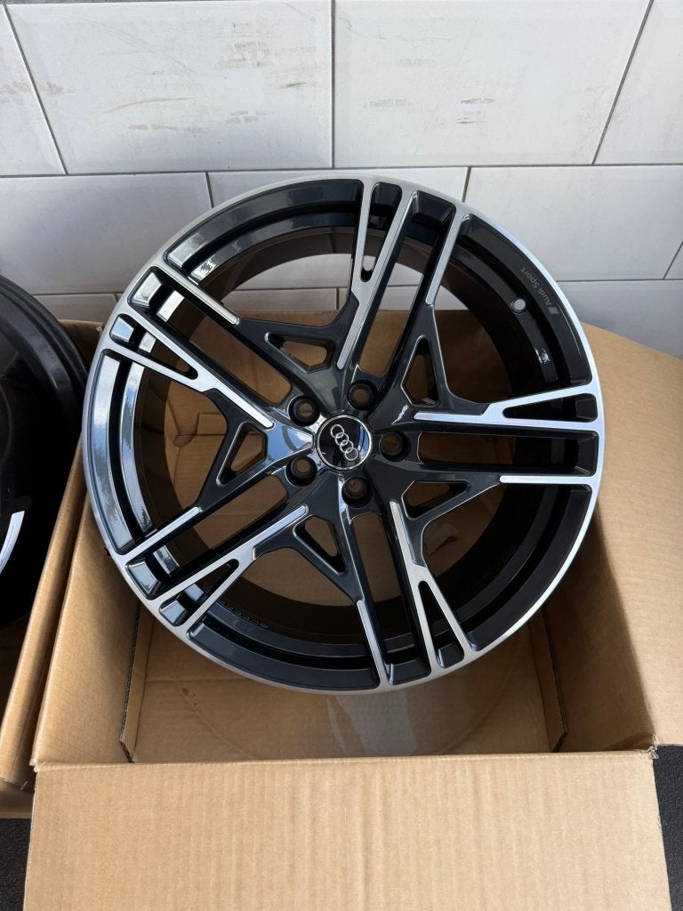Audi OEM R8 20 inch velgen, Auto-onderdelen, Ophalen, Gebruikt, 255 mm, Velg(en)