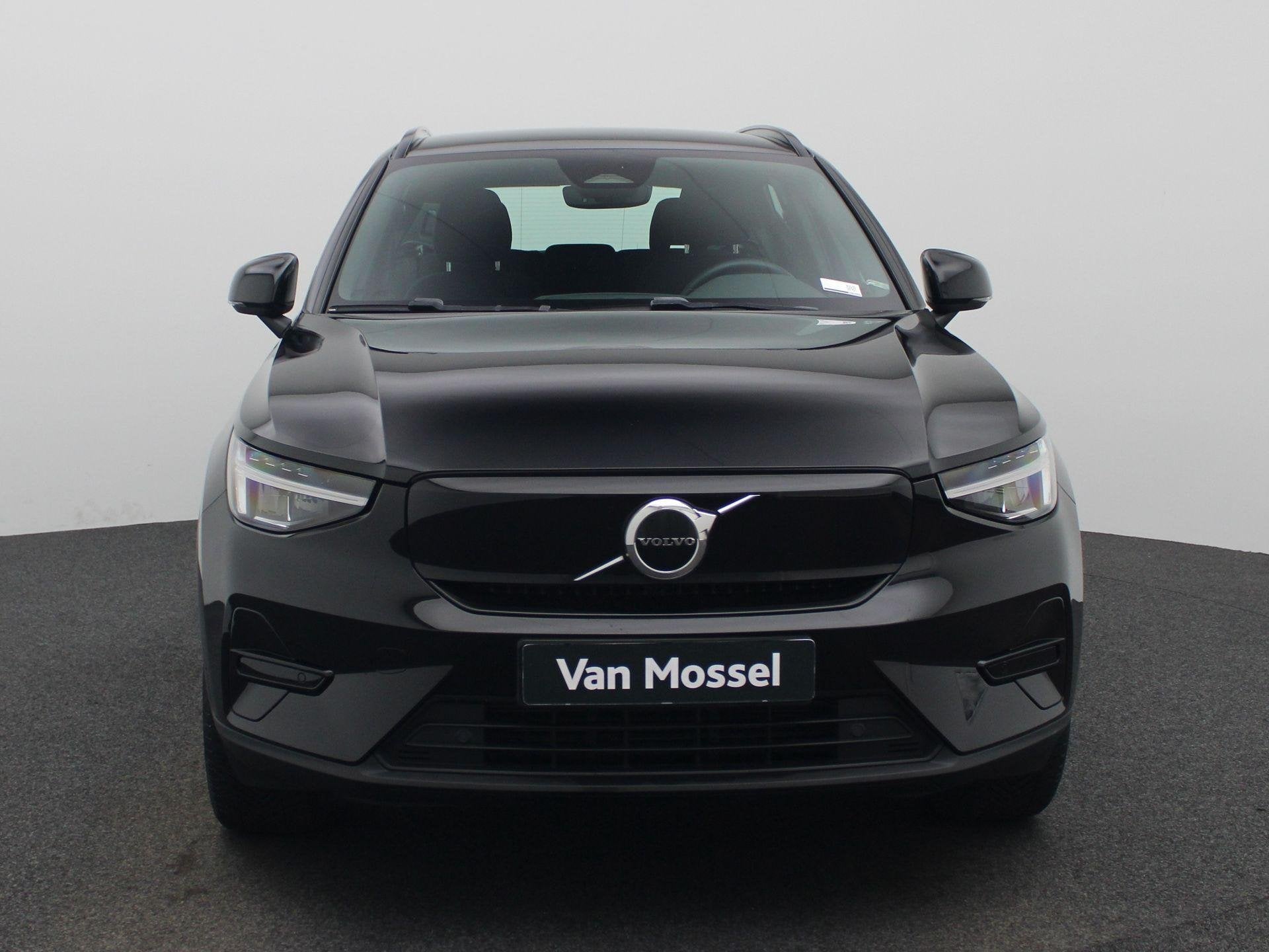 Volvo XC40 Recharge Core | ACHTERUITRIJCAMERA | NAVIGATIE |, Auto's, Volvo, 12 maanden, Stof, Gebruikt, Zwart