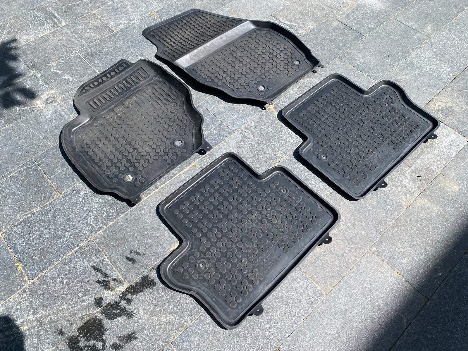 Rubberen automatten voor Volvo V70/XC70 III (vanaf 2007), Ophalen, Gebruikt