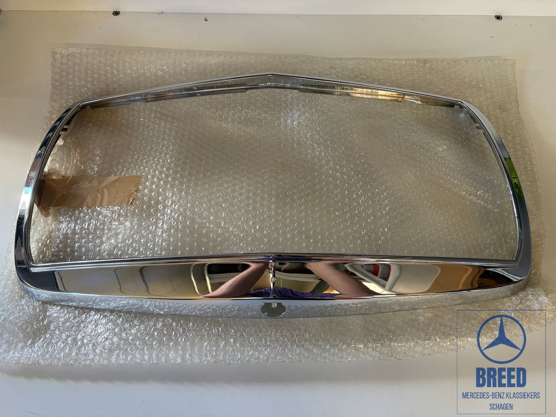 NOS grillebehuizing voor Mercedes-Benz W123, -, Nieuw, Ophalen of Verzenden, -