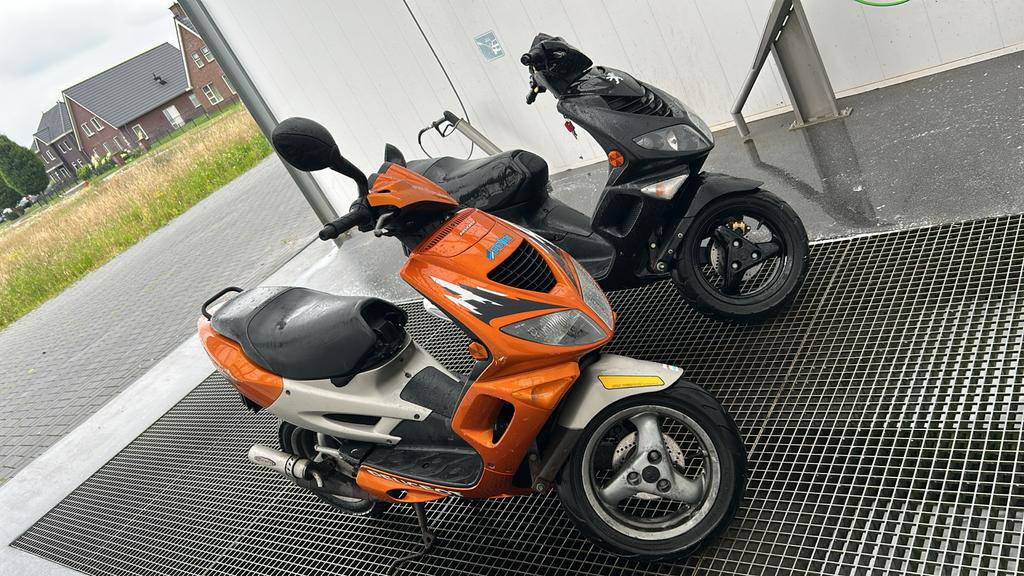 Peugeot Speedfight 1 LC DD -Tekoop/Teruil bied alles aan, Ophalen, Tweetakt, Maximaal 45 km/u, Zo goed als nieuw