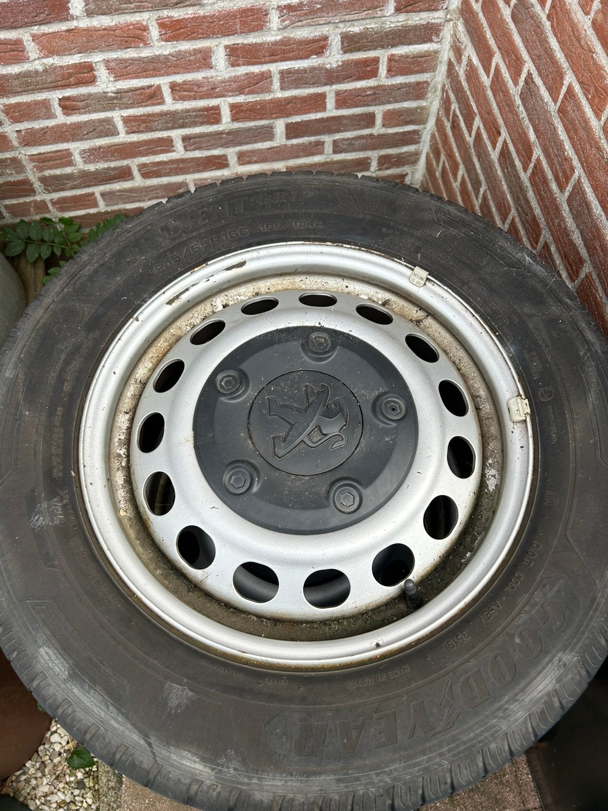 Peugeot expert stalen velg, Ophalen, 16 inch, Banden en Velgen, All Season