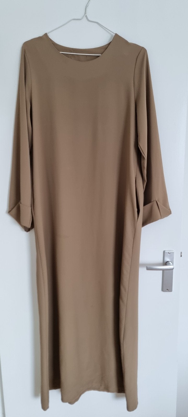 Mooie abaya maat M, perfect voor 1.67m, Ophalen of Verzenden, Gedragen, Maat 38/40 (M), Beige
