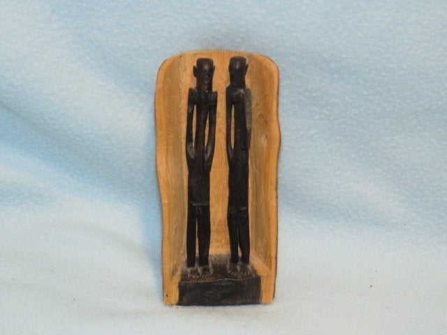 Houtsnijwerkje ebbenhout in de schors uit Kenya, Masai kunst, Antiek en Kunst, Minder dan 20 cm, Ophalen of Verzenden, Handgemaakt