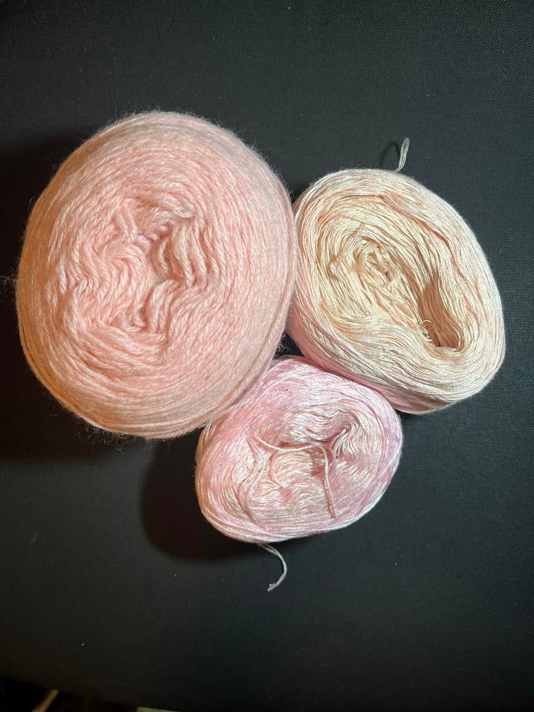 pink yarn 280g, Ophalen of Verzenden, Breien of Haken, Wol of Garen