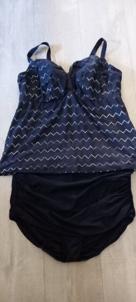 Prima Donna zwarte tankini met beugel maat 90E, Zwart, Ophalen of Verzenden, Bikini, Gedragen