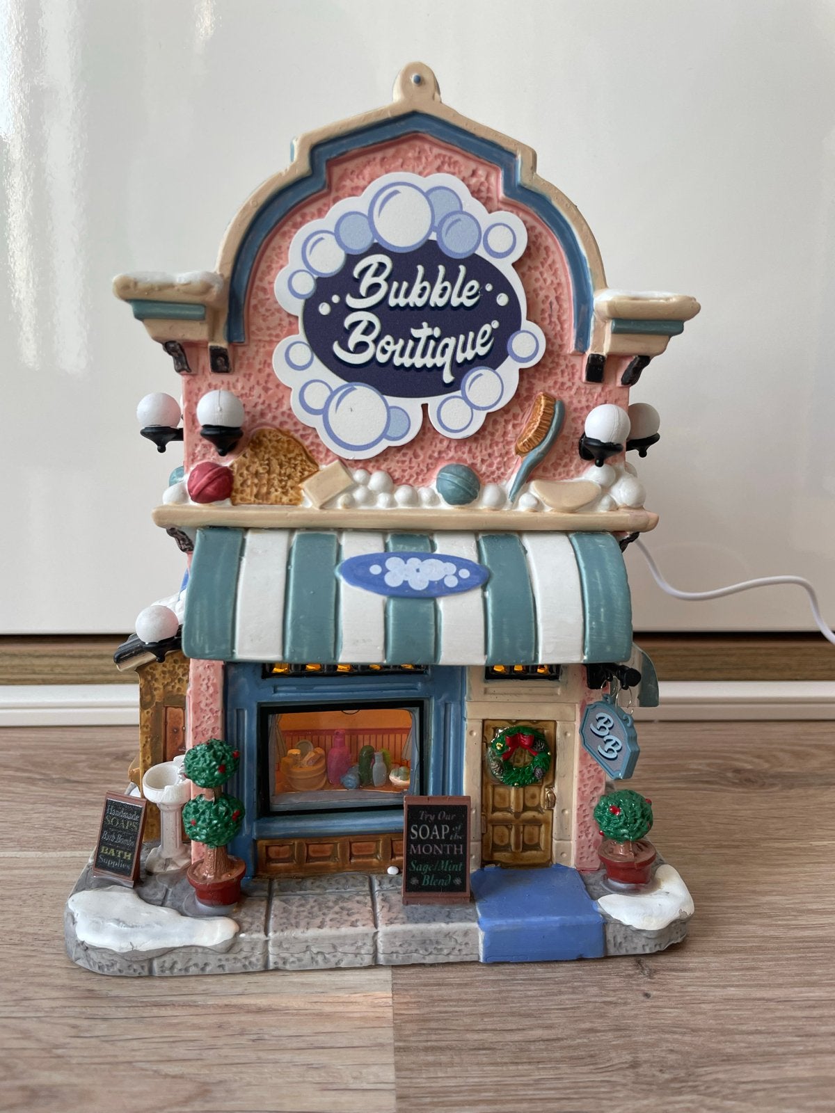 Lemax Kersthuisje bubbel boutique, Diversen, Ophalen of Verzenden, Nieuw