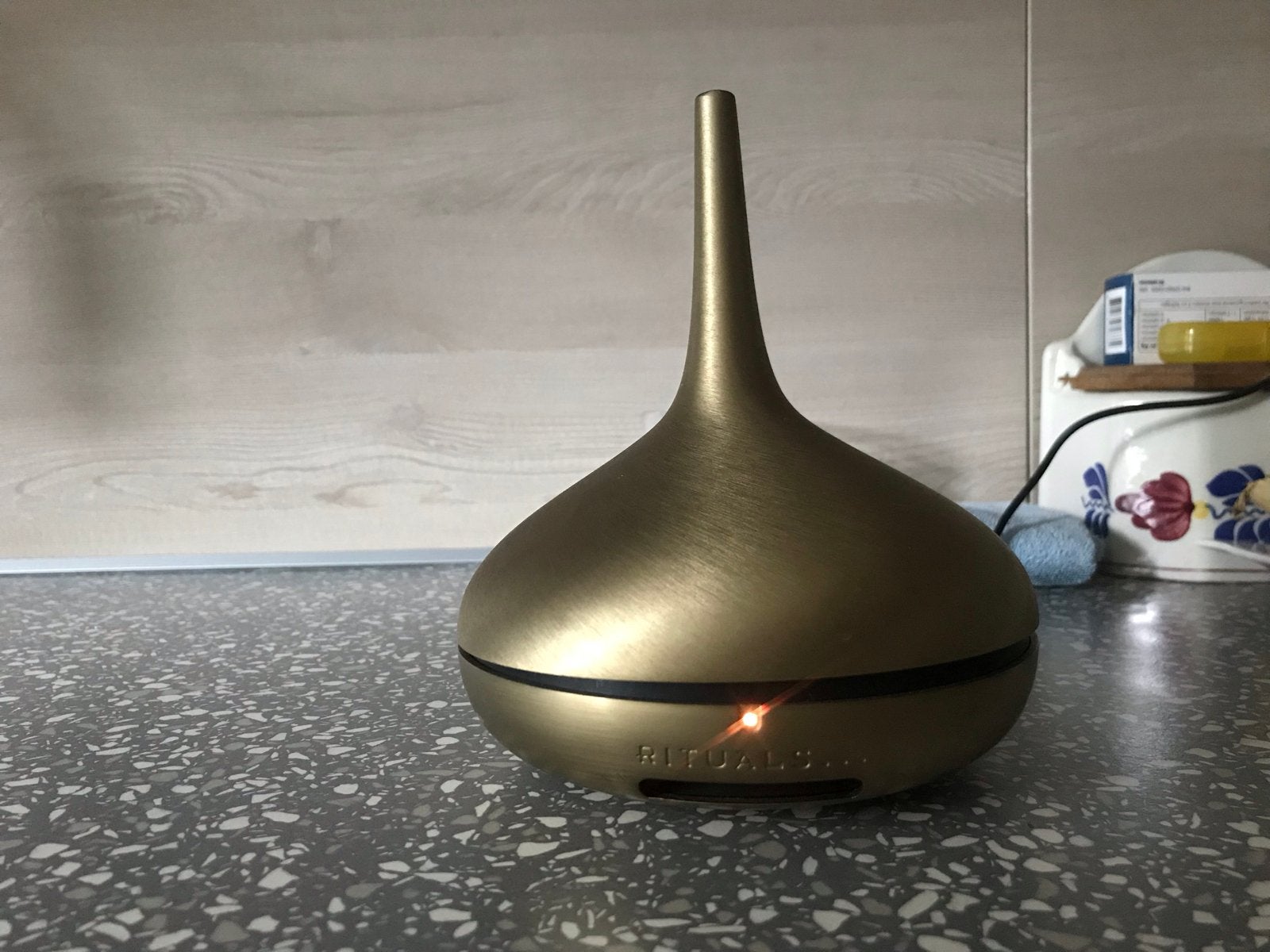 Rituals The Wireless Perfume Diffuser - Goud, Huis en Inrichting, Overige Huis en Inrichting, Ophalen, Zo goed als nieuw