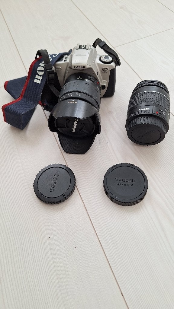 camera Canon 300, extra lens,opbergtas,zonnekap, Ophalen, Zo goed als nieuw, Spiegelreflex, Canon