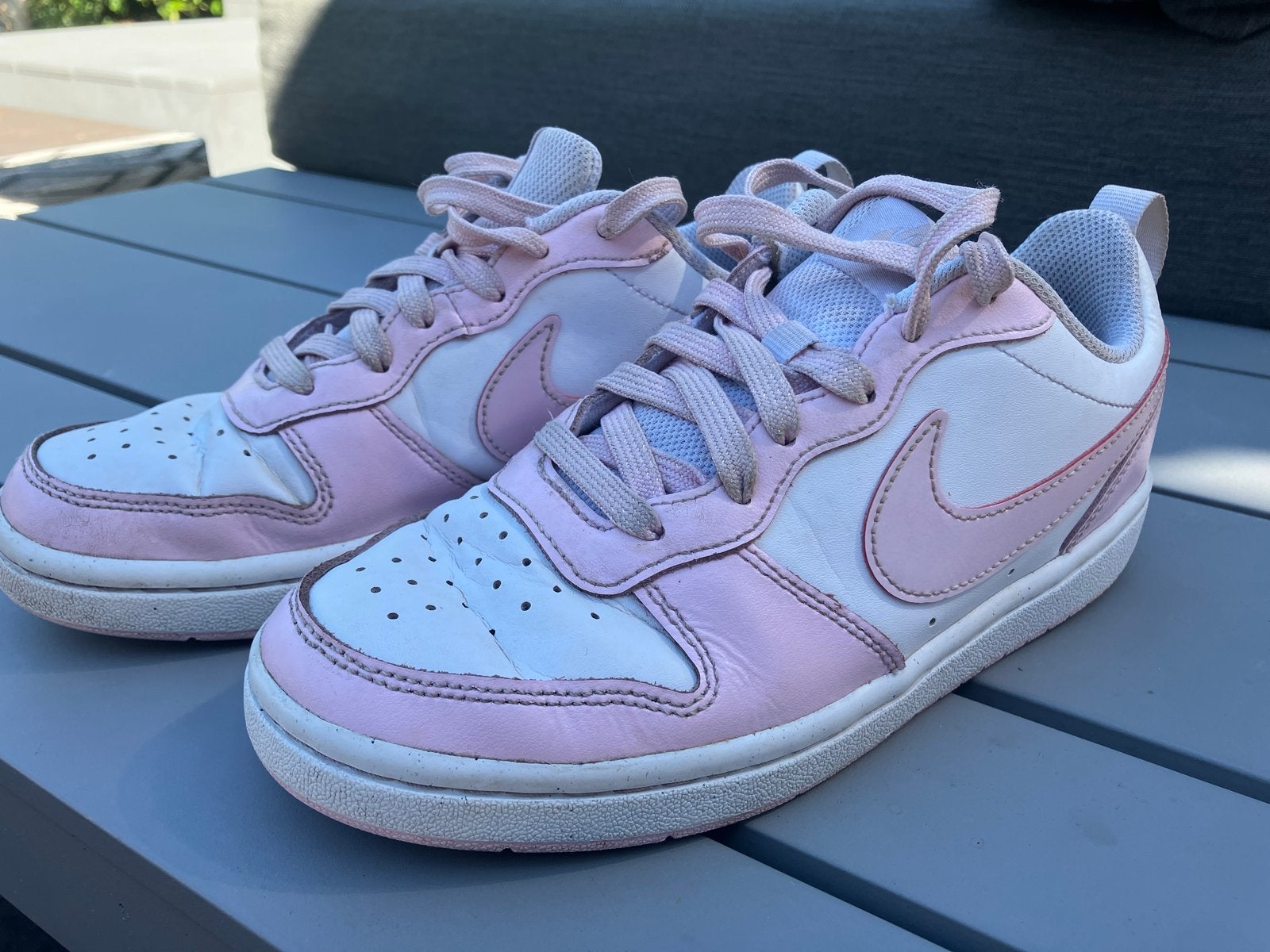 Nike sneakers maat 36 - Roze/Wit, Gebruikt, Meisje, Sportschoenen, Ophalen of Verzenden