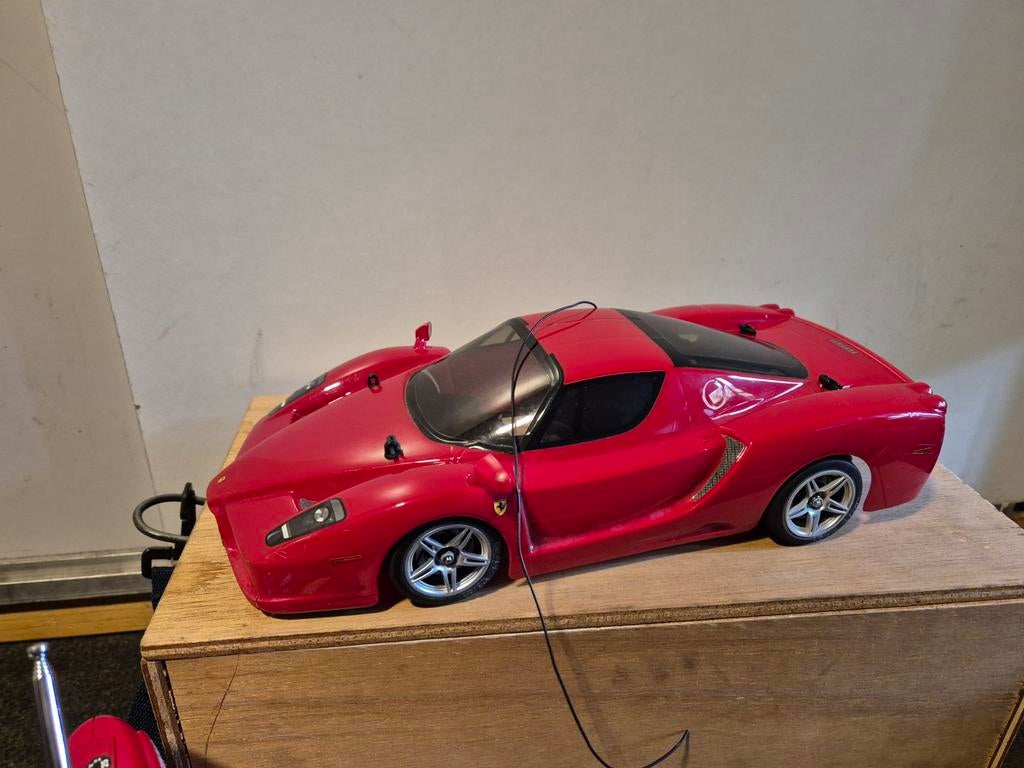 Nikko Bestuurbare Auto Ferrari - Accu defect, lichte schade, Hobby en Vrije tijd, Modelbouw | Radiografisch | Auto's, Ophalen of Verzenden