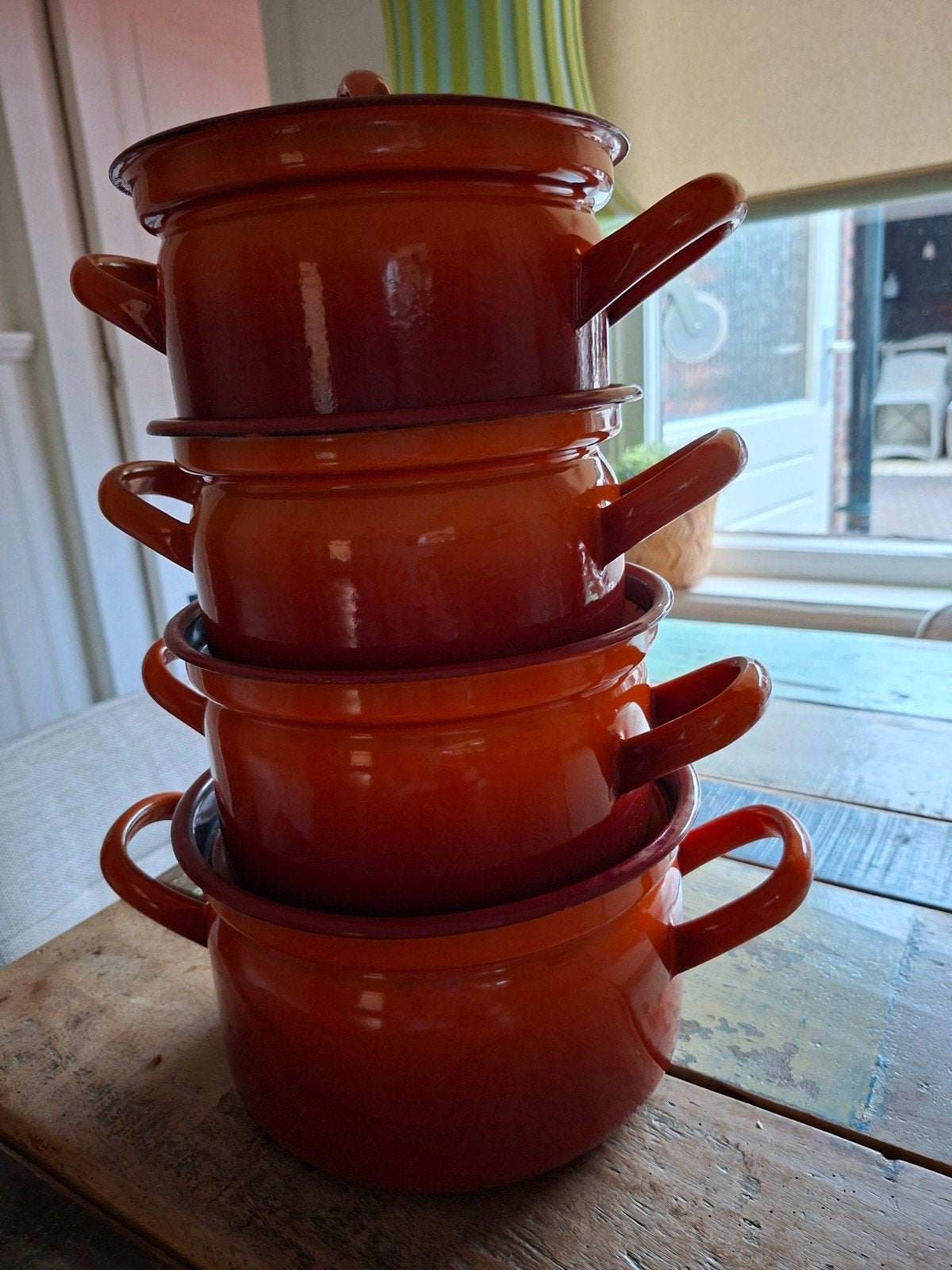 Vintage Emaille Pannenset - Oranje (4 stuks), Huis en Inrichting, Ophalen, Gebruikt, Pannenset, Met deksel