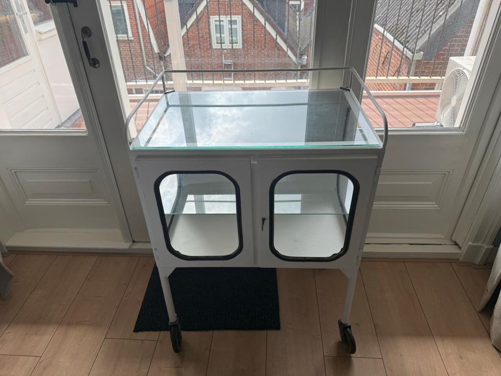 Uniek retro/vintage ziekenhuis trolley., Ophalen, Gebruikt
