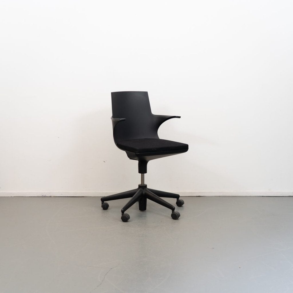 Kartell Spoon Bureaustoel Zwart, Niet ingevuld, Zo goed als nieuw, Niet ingevuld, Niet ingevuld