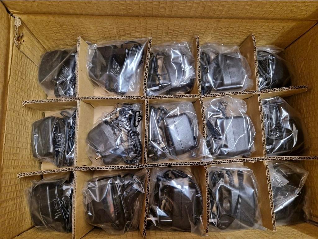 Partij Adapters 50 Stuks Nieuw, Diversen, Rommelmarktspullen, ., Nieuw, Ophalen of Verzenden, .