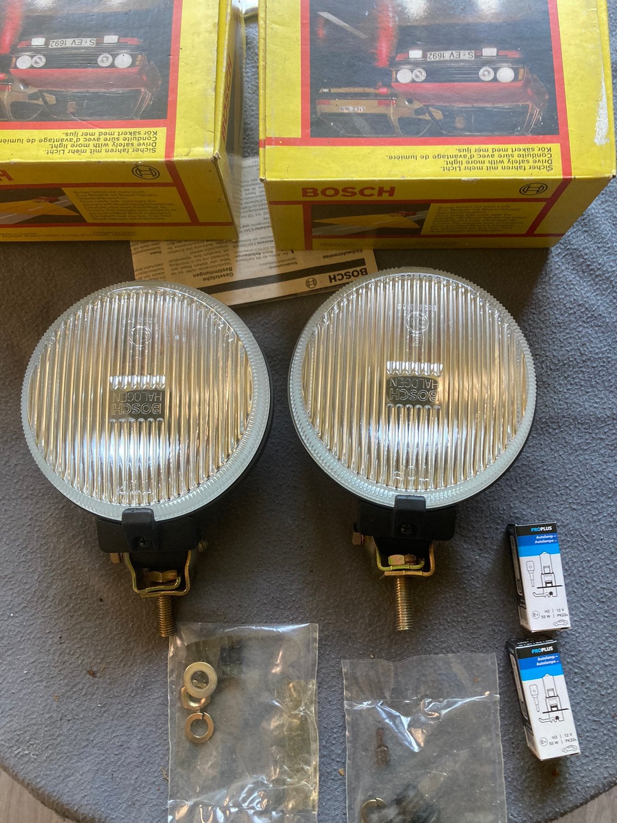 Oldtimer 2 Bosch witte mistlampen type Pilot 140, Auto-onderdelen, Verlichting, Nieuw, Ophalen of Verzenden