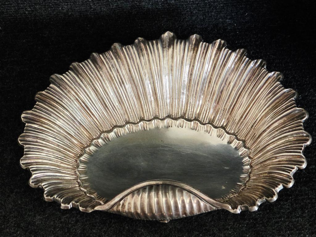 Zilveren 916/1000 schaal op 3 poten, Ophalen of Verzenden, Zilver