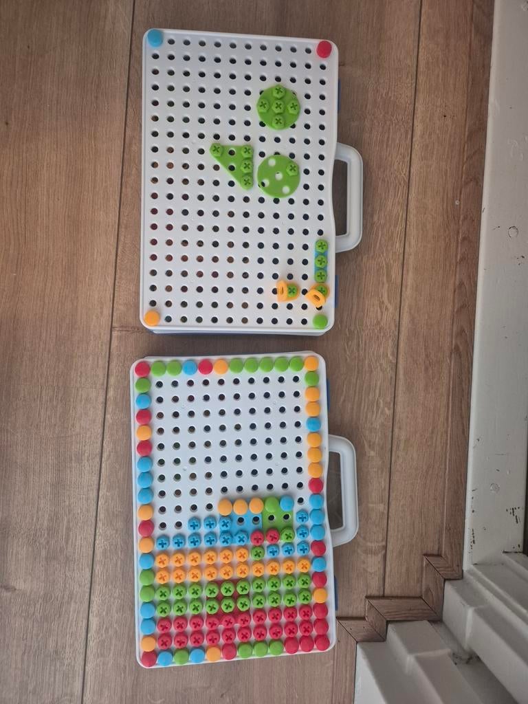 2x Speelgoed boormachine met mozaïek bouwset, Ophalen of Verzenden, Gebruikt, Bouwen