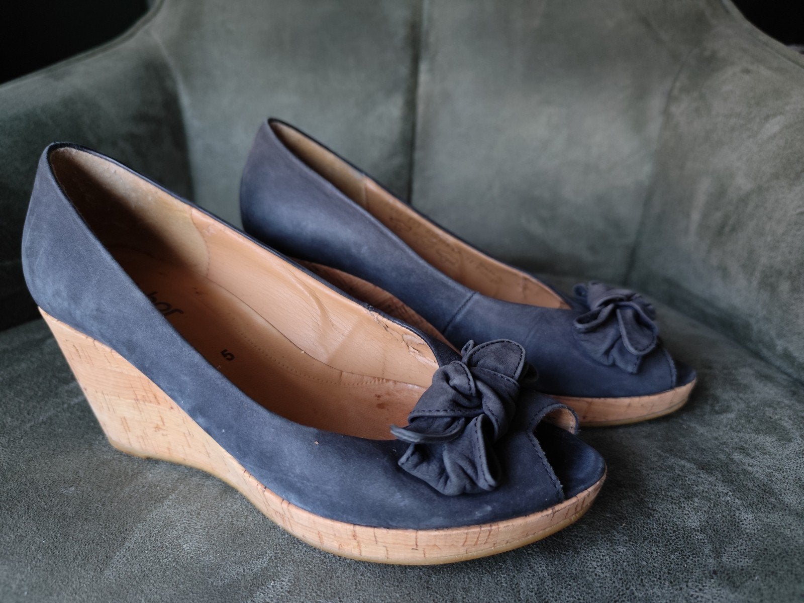 Elegante zomerse Gabor sleehak peep- toe pump mt 38/39 zgstm, Ophalen of Verzenden, Zo goed als nieuw, Blauw