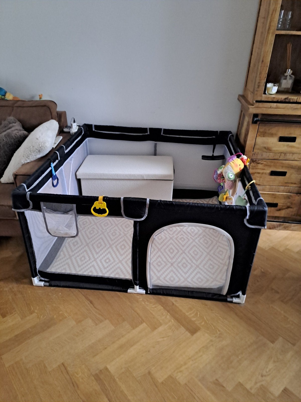 Ruime grondbox met boxkleed - 125x125x65 cm, Ophalen, Gebruikt, Vierkant, Boxkleed