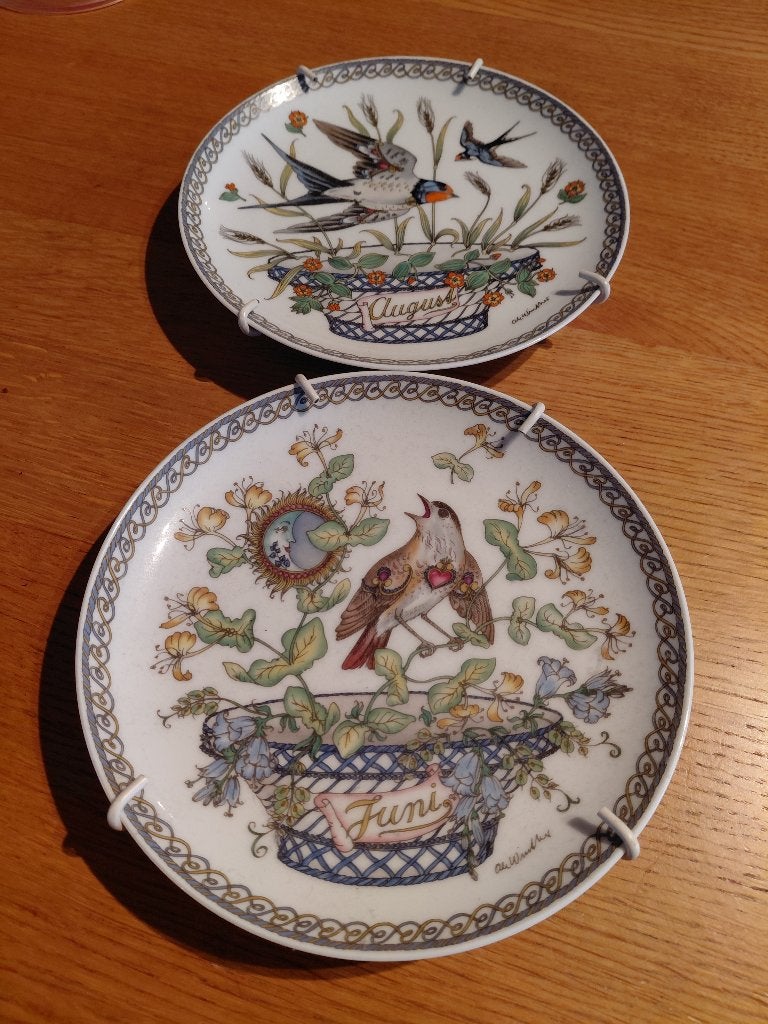 Hutschenreuther  juni en august 16 cm., Ophalen