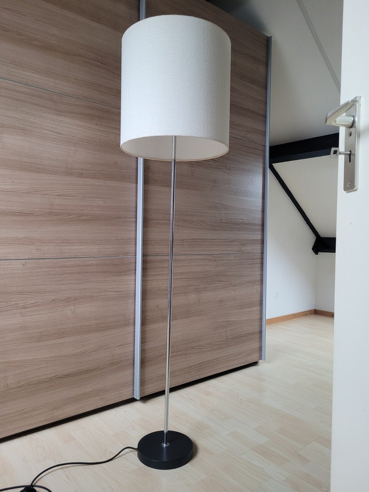Vintage mid-century vloerlamp met 3 E27 fittingen en uplight, Huis en Inrichting, Lampen | Vloerlampen, Ophalen, Gebruikt, Vintage,  minimalistisch