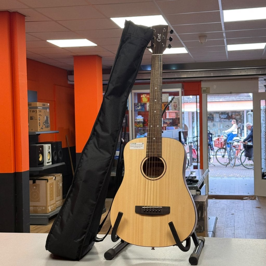 Cort Earth Mini GO Open Pore Elektrisch Akoestische Gitaar, Muziek en Instrumenten, Flex Ltd., Zo goed als nieuw, https://flex.com/contact-us