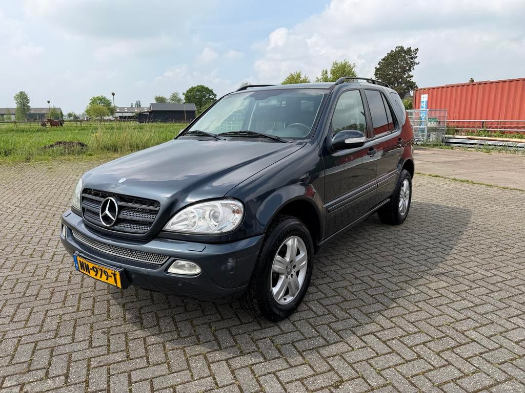 Mercedes ML 320 nieuwe apk!, Automaat, Vierwielaandrijving, Particulier, Blauw