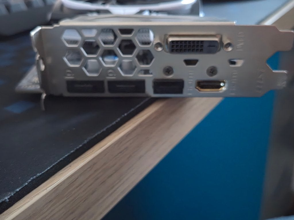videokaart, Computers en Software, Videokaarten, Gebruikt, Overige chipsets, PCI-Express 3.0, GDDR5, HDMI, DisplayPort, DVI, Ophalen