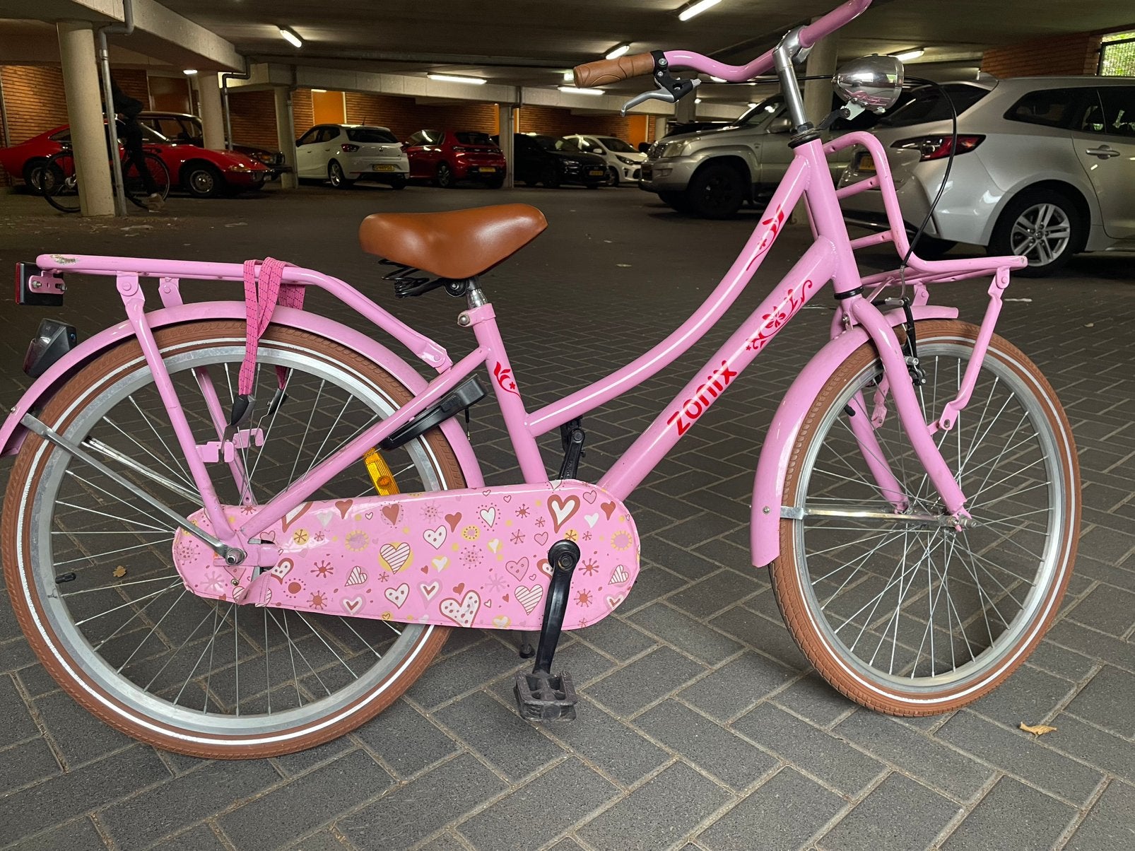 Zonix meisjesfiets roze 24 inch, Ophalen, Terugtraprem, Handrem, Gebruikt