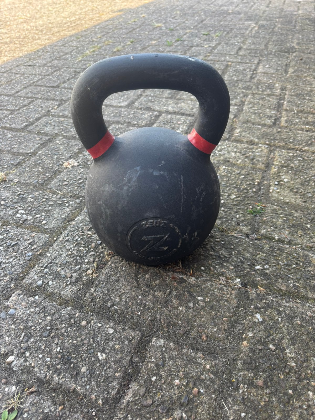 ZEUZ 32kg kettlebell, Sport en Fitness, Fitnessmaterialen, Ophalen, Gebruikt, Kettlebell